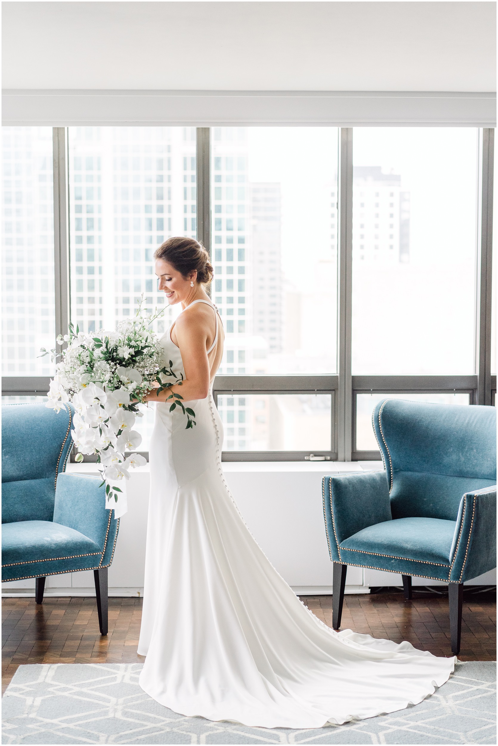 Windows_On_Minnesota_Wedding_Bride