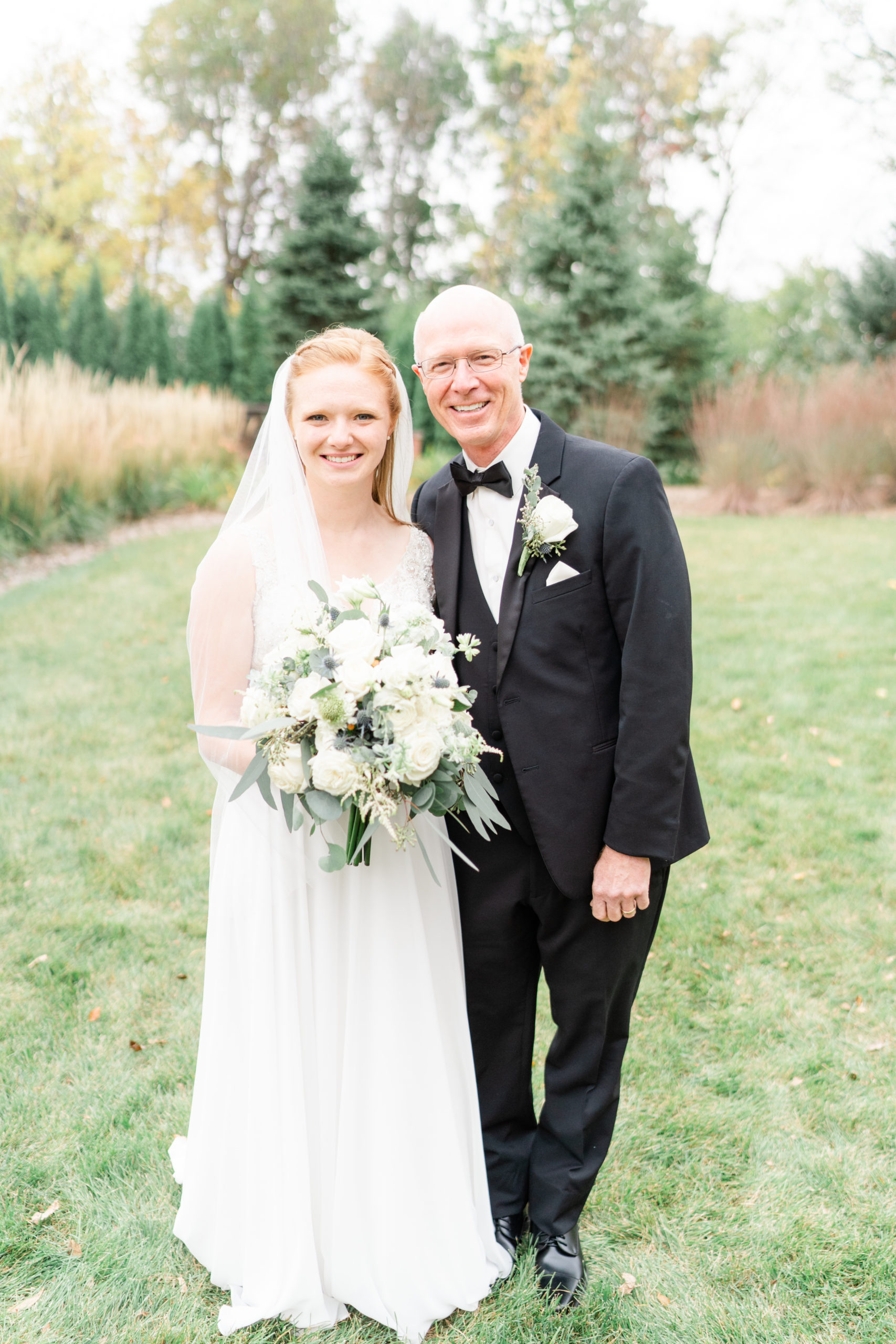 Wedding-Family-Photos-How-to-Minneapolis-Wedding-Photography-Northfield-Wedding-Photos-Jennifer-Sanders-Photography-Minneapolis-Minnesota