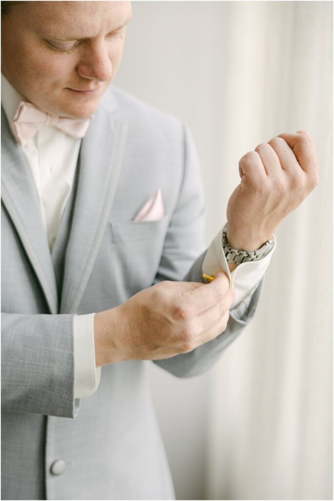 JPowers Hilton Rochester Mayo Groom Portraits